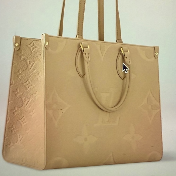 Louis Vuitton ON THE GO MM - SAND  BRAND NEW NEVER USED - NEW BOX & DUSTCLOTH - Picture 5 of 7